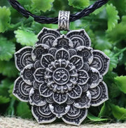 LANGHONG Tibetan Spiritual Necklace with Mandala Pendant Amulet