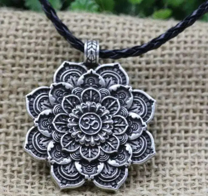 LANGHONG Tibet Spiritual Necklace Tibet Mandala Pendant Necklace Geometry Amulet Religious Jewelry 

Experience Spiritual Harmony with LANGHONG Tibet Mandala Necklace - Sacred Amulet for Religious Jewelry  Aliexpress Lacatang Shop 